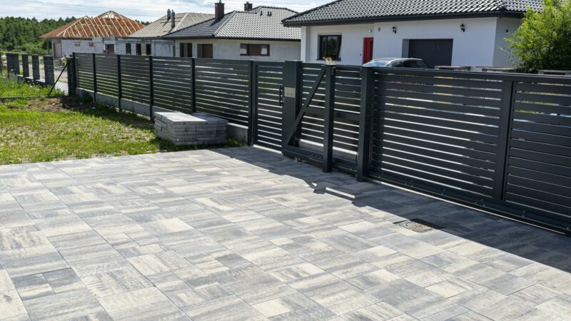 Personalizacja panelowych ogrodzeń – klucz do estetyki
